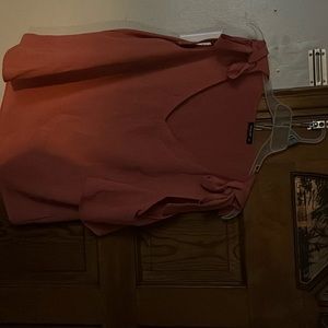 I’m selling a blouse that’s pink 2XL women